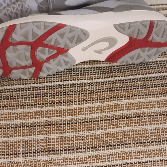 Olukai Women’s Sneakers Size 9W Gray & Red – No Insoles - Picture 4 of 6